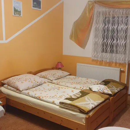 Goscinne Janosik, * Szczyrk